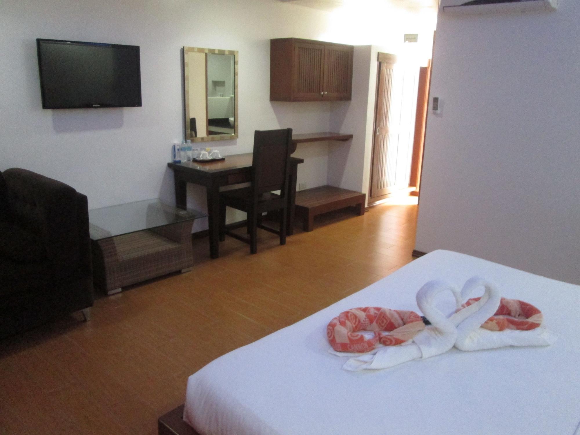 Balabag  Giulius Boracay Italian Resort מראה חיצוני תמונה