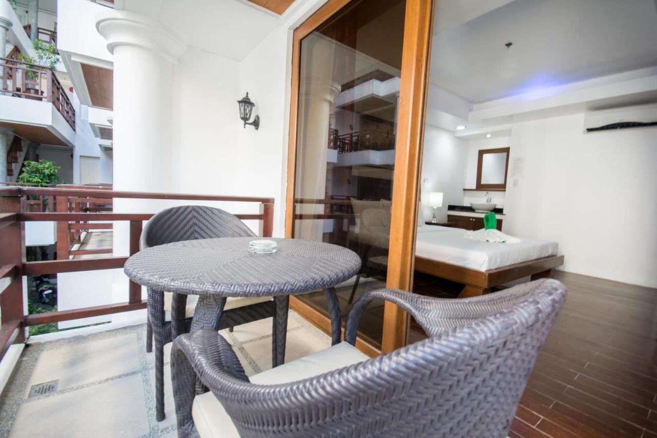 Balabag  Giulius Boracay Italian Resort מראה חיצוני תמונה