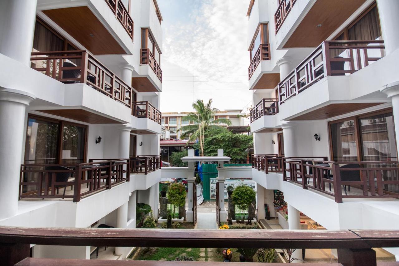 Balabag  Giulius Boracay Italian Resort מראה חיצוני תמונה